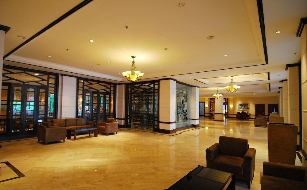 Le Grandeur Hotel Balikpapan Balikpapan (Borneo) Exterior foto
