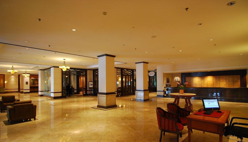 Le Grandeur Hotel Balikpapan Balikpapan (Borneo) Exterior foto