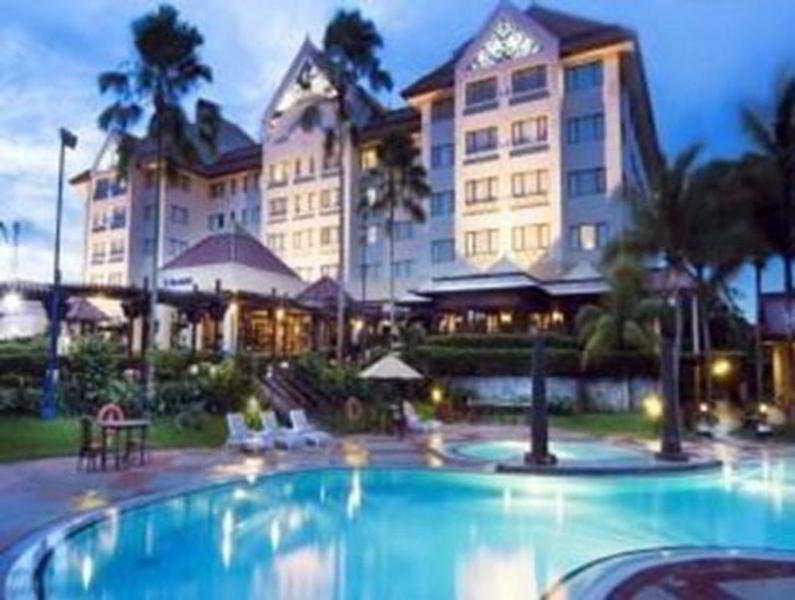 Le Grandeur Hotel Balikpapan Balikpapan (Borneo) Exterior foto