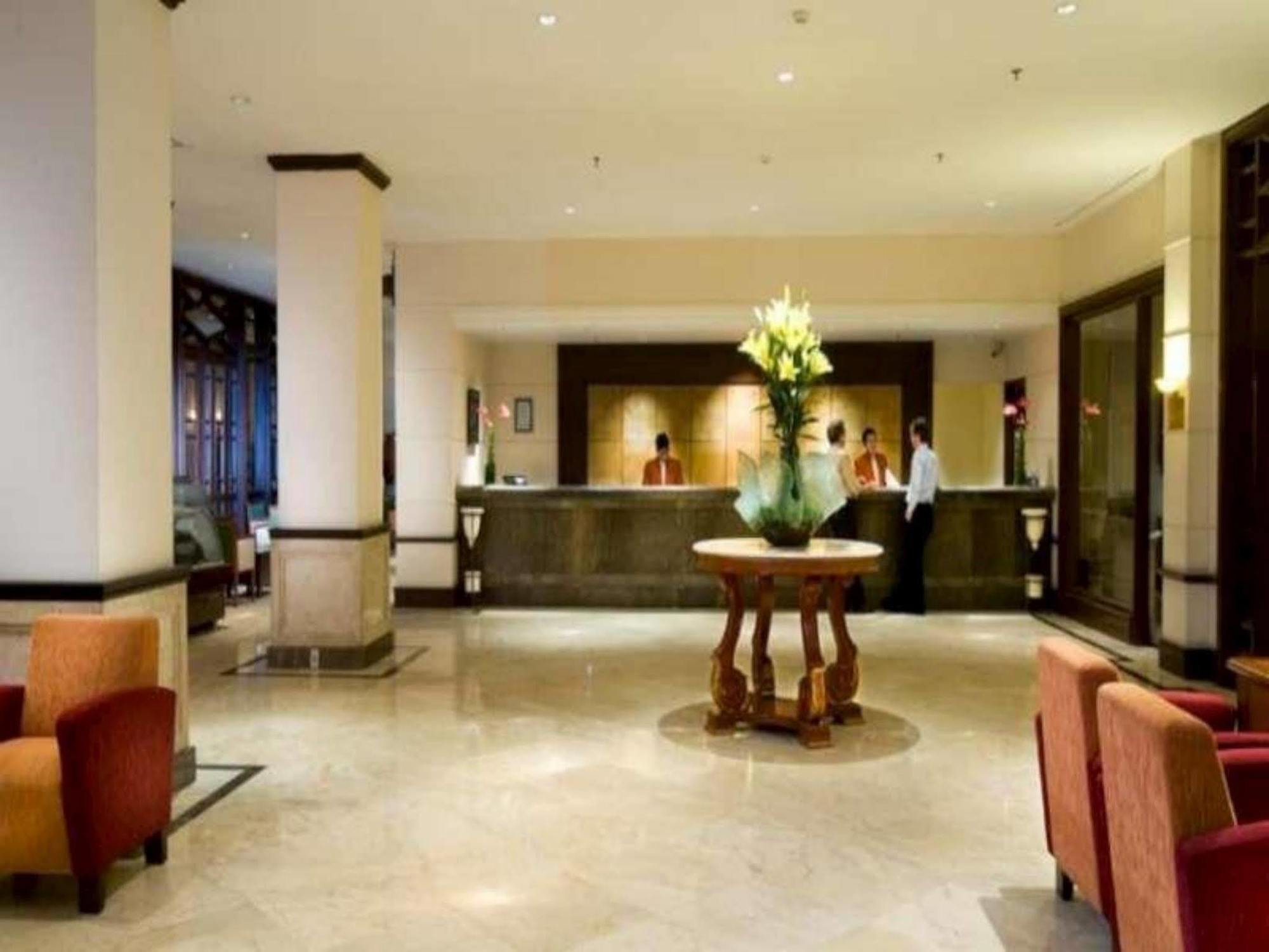 Le Grandeur Hotel Balikpapan Balikpapan (Borneo) Exterior foto