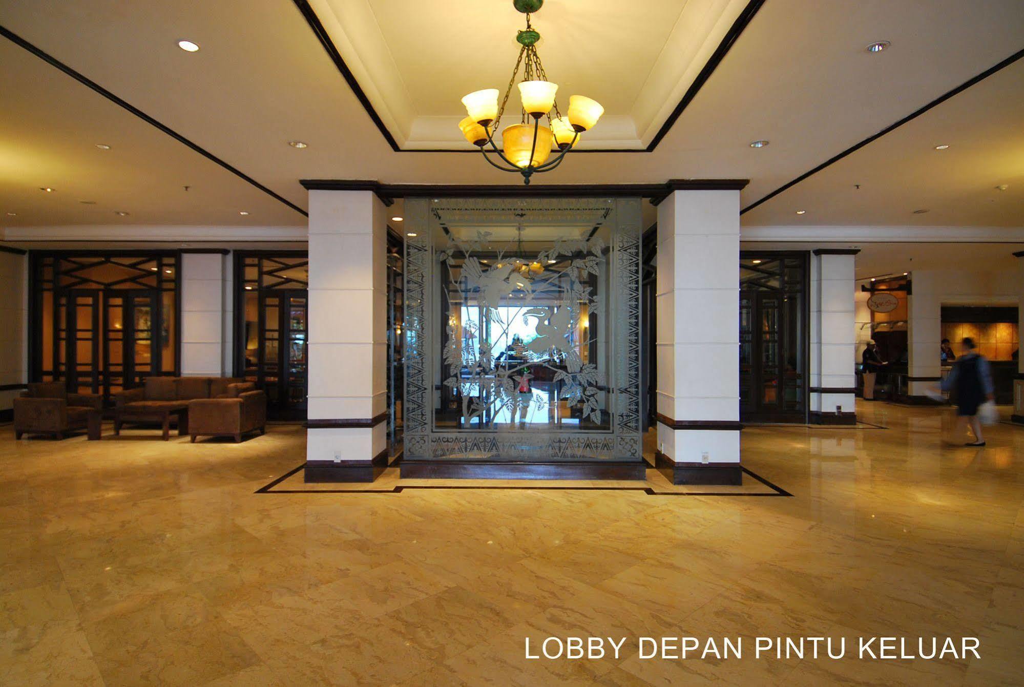 Le Grandeur Hotel Balikpapan Balikpapan (Borneo) Exterior foto